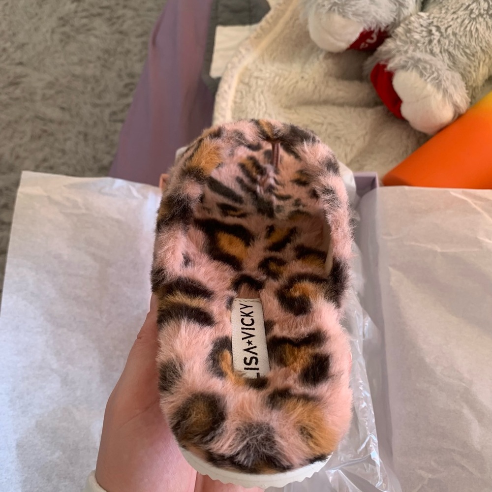 Lisa Vicky Slippers - Picture 3 of 5
